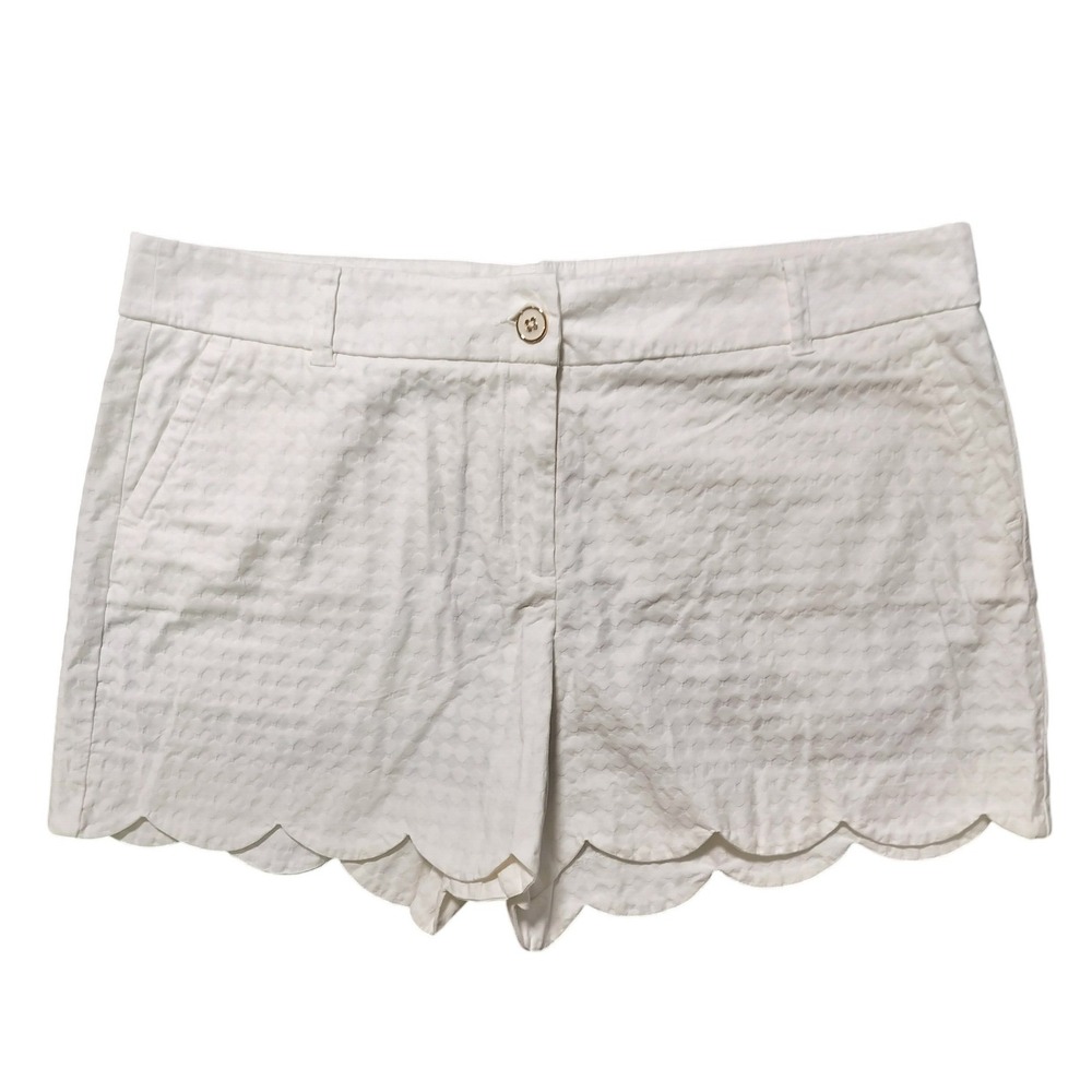 Crown & Ivy Shelby Scallop White Textured Shorts Womens 16 NEW
Preppy Coastal